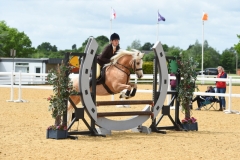 Aimee-rogers-and-Settvalley-the-Titan