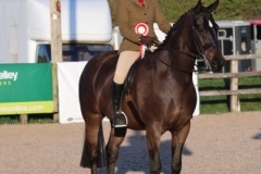 Jessica Weir and Lindeth Con- Artist