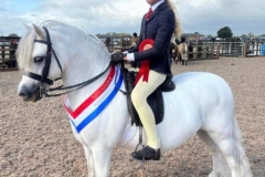 Imogen-Ripper-and-Cloddiau-Tomos