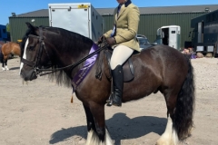 erica-thomasson-and-little-byrom-bob-the-cob