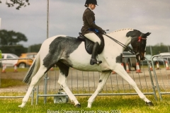 Hollie-Clarkson-and-Greateaves-Elyzavita