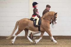 Leia-trotman-and-Numwoods-fashionable