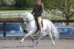 Sunwillow kinglake and Megan Hewitt