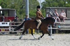 Kaity-Macleod-and-Cavyl-Truly-Scrumptious