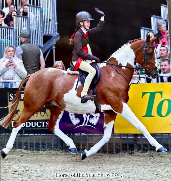 Gracie-Aungier-and-Allandy-Gold-Spark