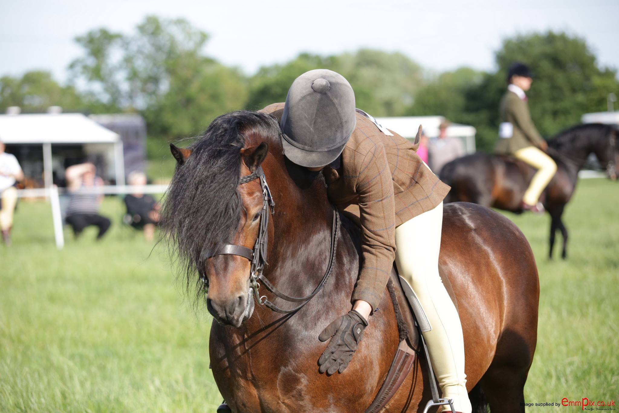 Shilstone Rocks North Westerly & Chloe Chubb
