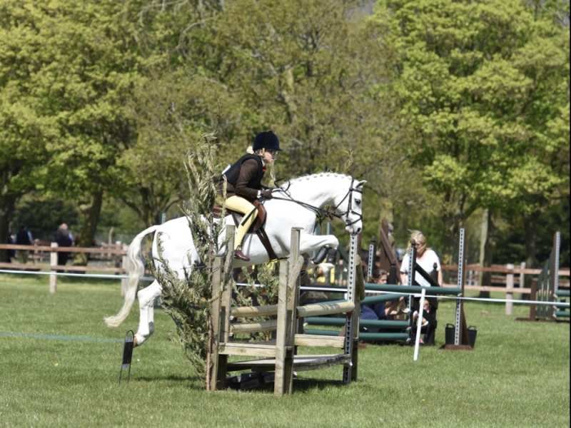 Chloe-Owen-and-Llanarth-Windsor