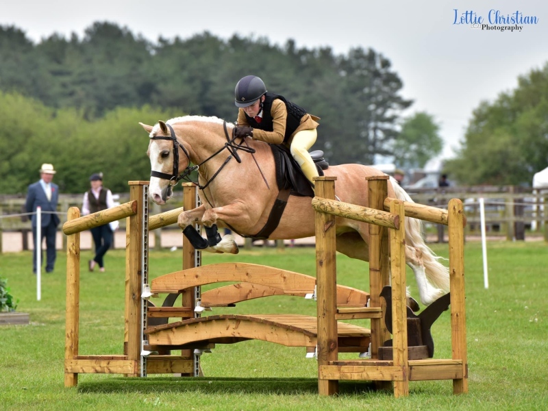 Ollie-rowlands-and-Settvalley-the-Titan