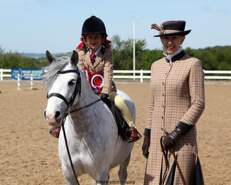 Eila-Bakshi-and-Fieldcote-Fly-Away
