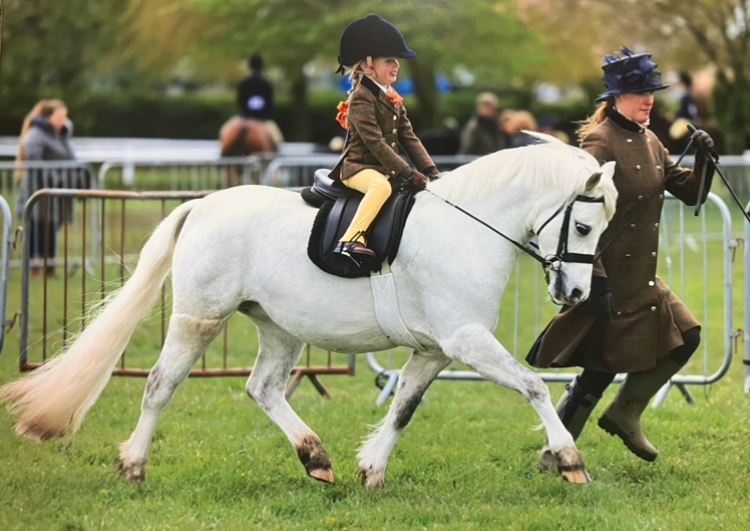Ruby-Croasdale-and-Thistledown-Highlight