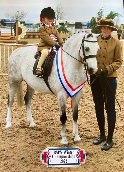 Pippa-Jo-Jackson-Houston-and-Milwas-Calamity-Jane