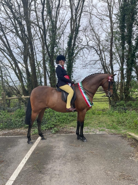 Anna-Wharton-and-Stretcholt-about-time-aka-Basil