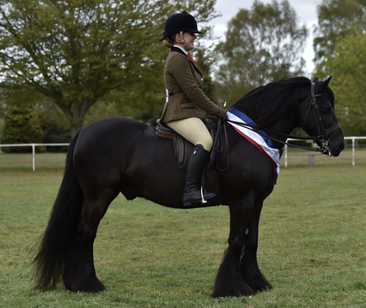 Chantelle-Chapman-and-Greenholme-Falcon-