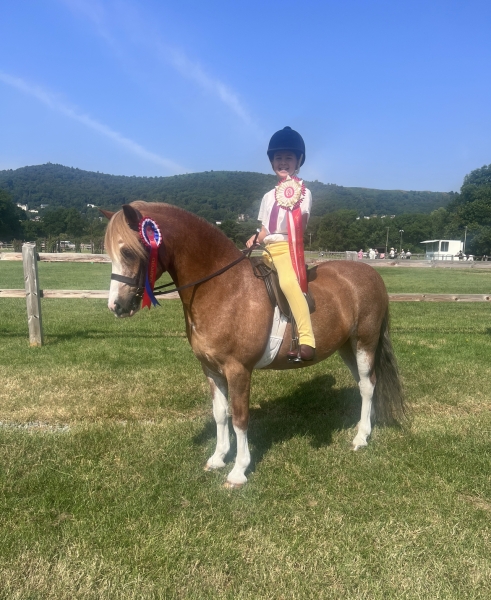 Elizabeth-Rooke-and-Wellbank-Gabriel