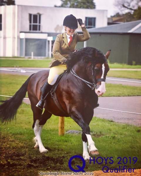 Lucinda-stockley-and-Larnleigh-Dictator