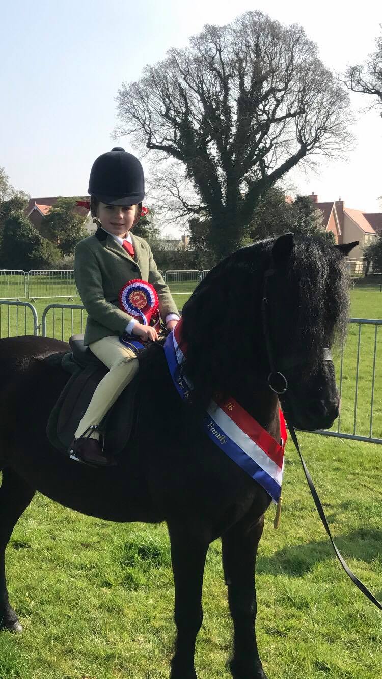 Mia dunne qualified thimbleby black magic