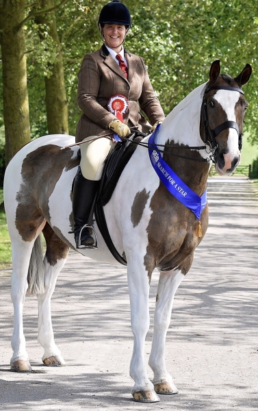 Sarah Field and Deards Gold n Silver