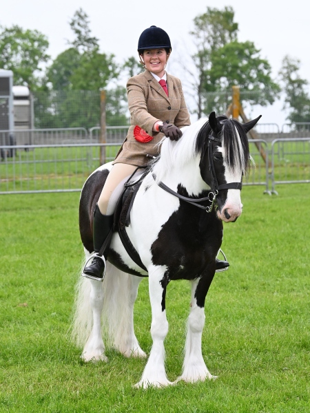 Lucy-templeton-and-CGW-Flossy