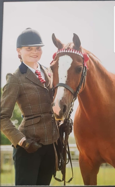 Samantha-Norris-and-Flamboyant