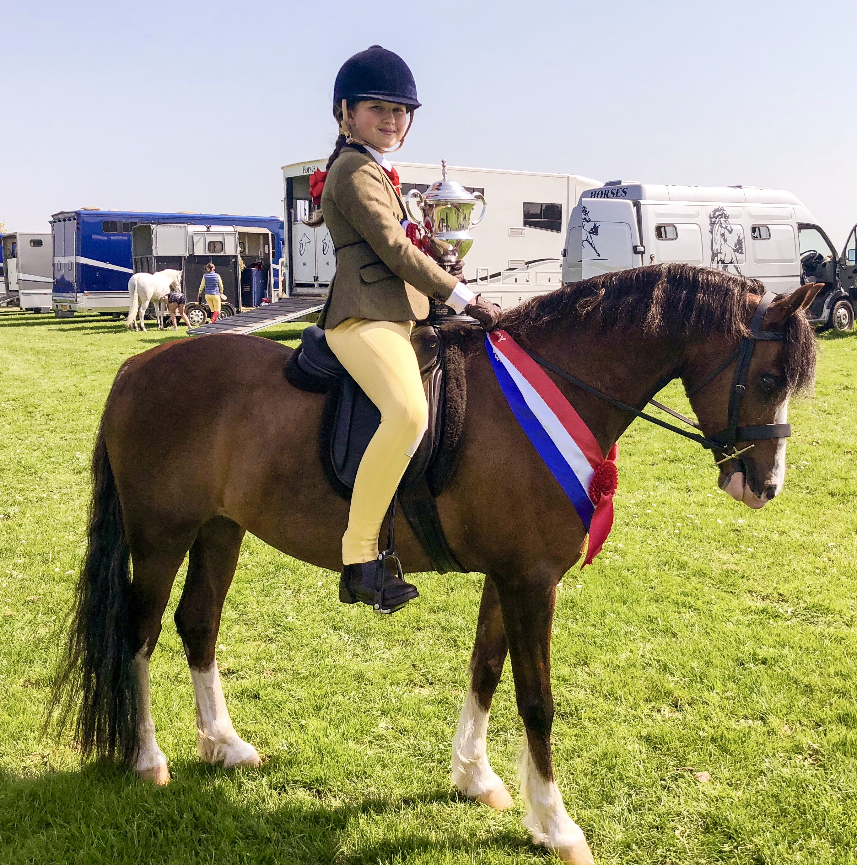 Scarlett Gale and Cadlanvalley Rio