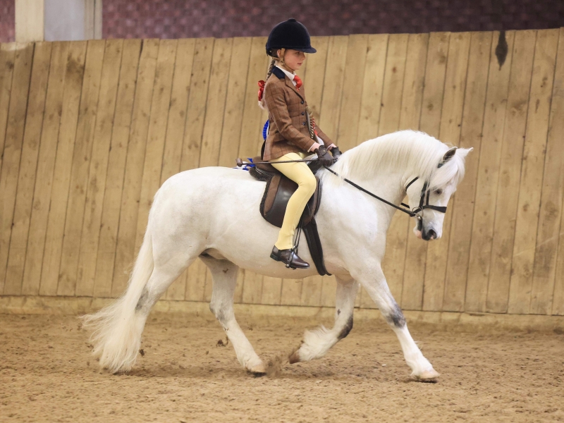 Tilly-Richards-and-Thistledown-Snow-White