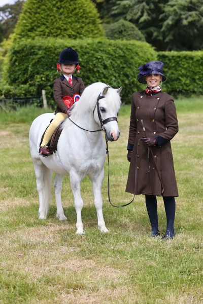Niamh-Griffin-and-Danwood-Supernova