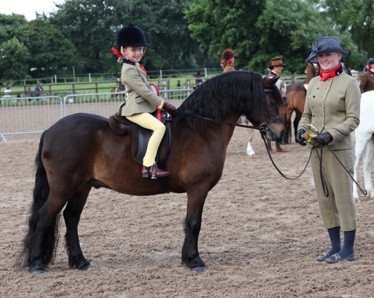 Nevaeh-Catterall-and-Parkbourne-Picasso