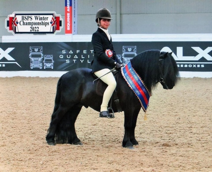Aliya-Khan-and-Latijn-V.D.-Helling