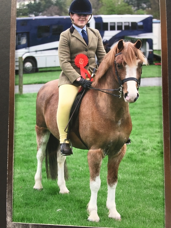 Kyra Brash Hand Wellbank Gabriel