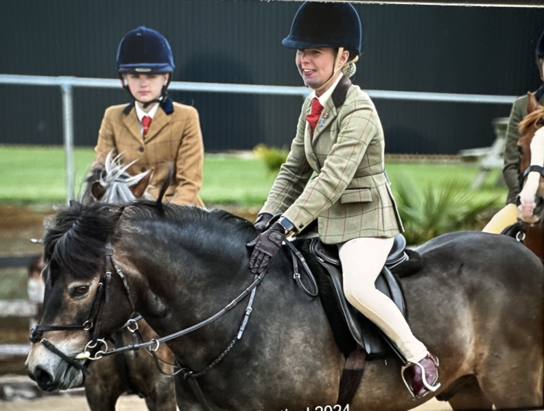 Molly-Barker-and-Moonpenny-Cassini