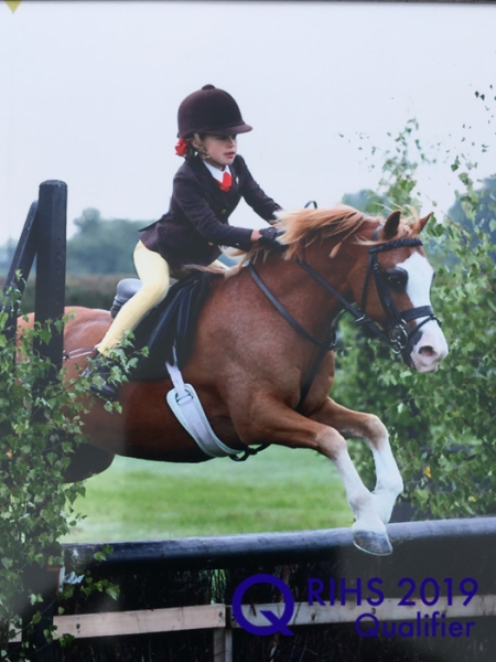 Gracie Aungier and Friars Gold Fever_