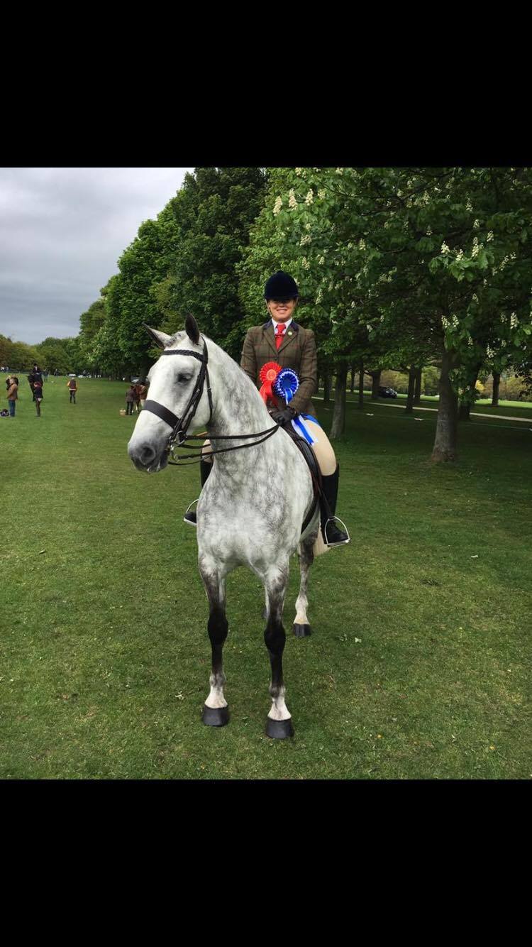 Esther Lloyd Jones riding Mace hero