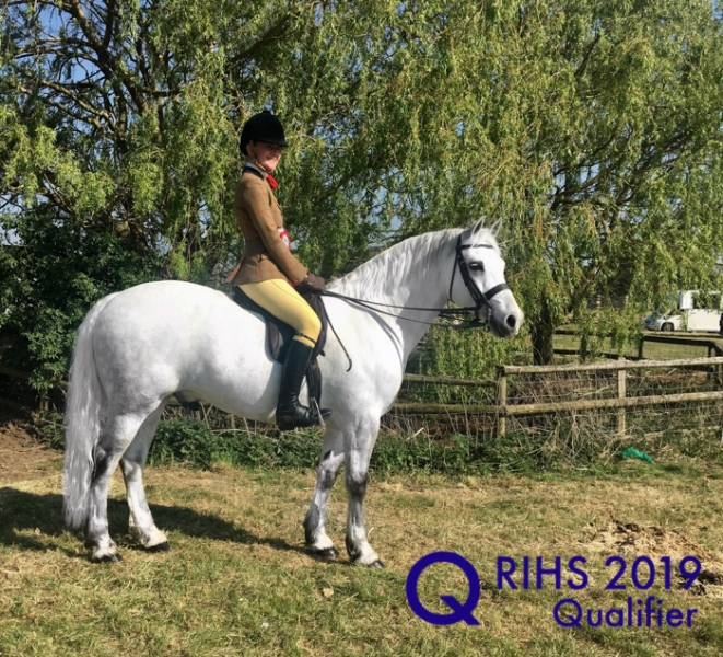 Isabella worthington and Inverin paddy-2