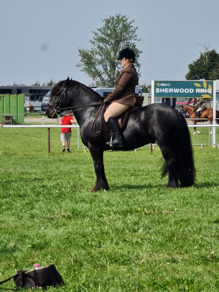Nicola-Clarey-and-Nipna-Outrageous
