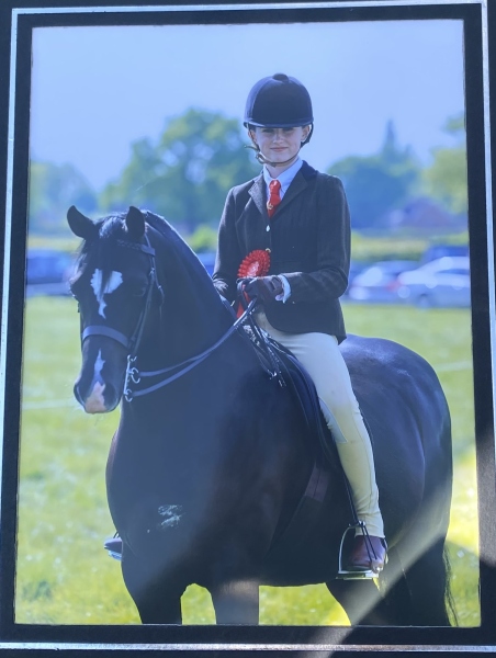 Elise-Morris-and-Copella-Black-Knight