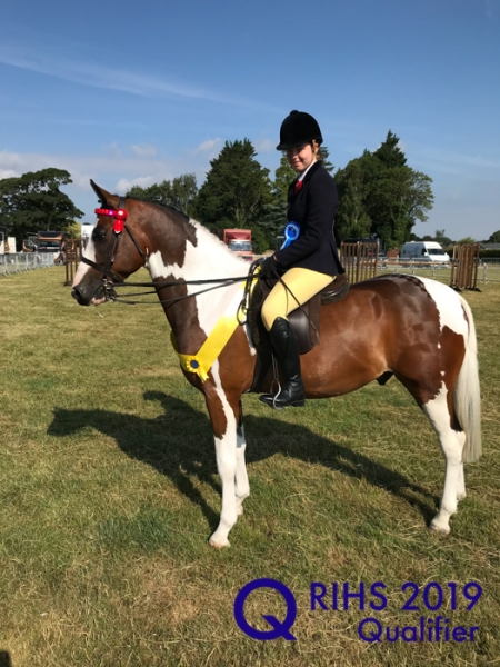 Hannah O’Shea and SOS Rustic Red